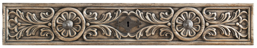 Floresville Bachelors Chest