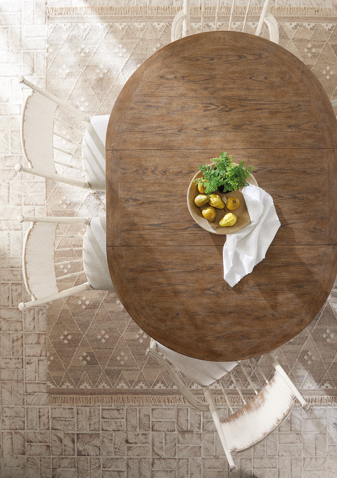 Americana Round Pedestal Dining Table with 1-22in Leaf