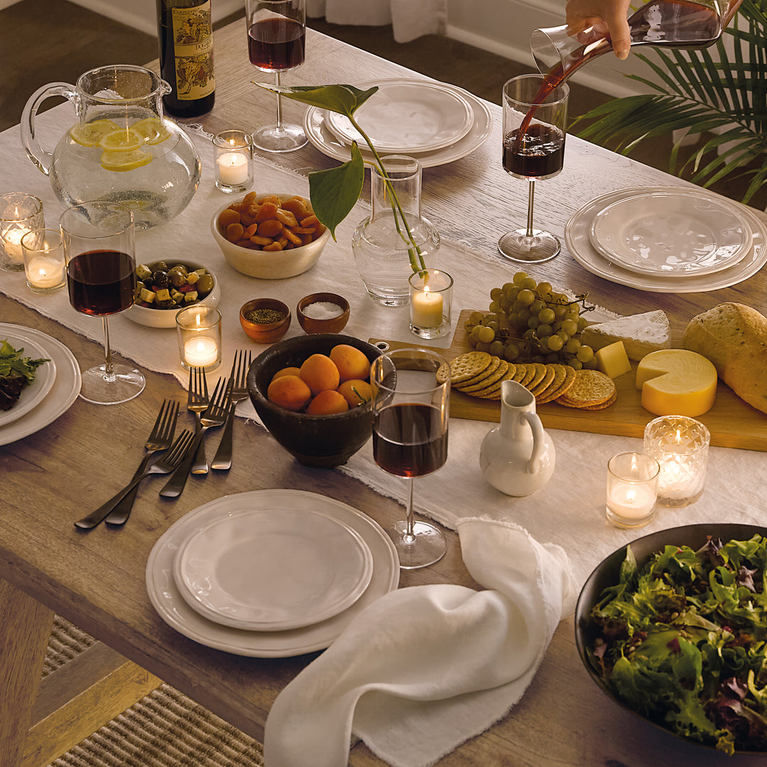 Vineyard Row Rectangle Dining Table with Two 20-inch Leaves