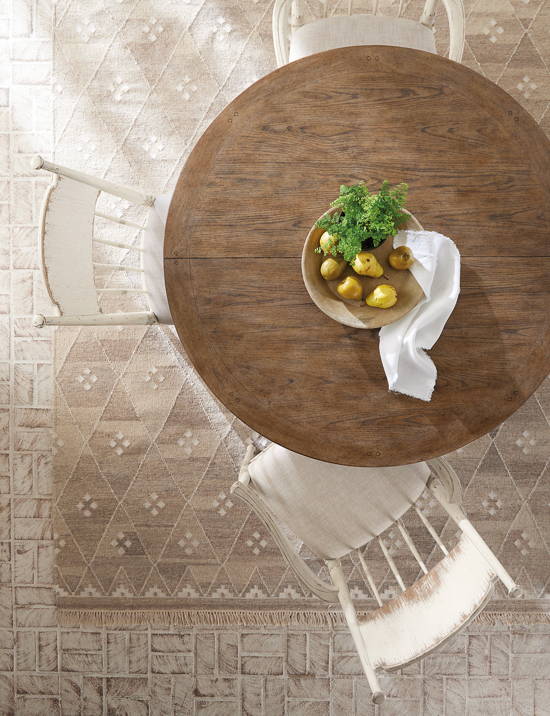 Americana Round Pedestal Dining Table with 1-22in Leaf