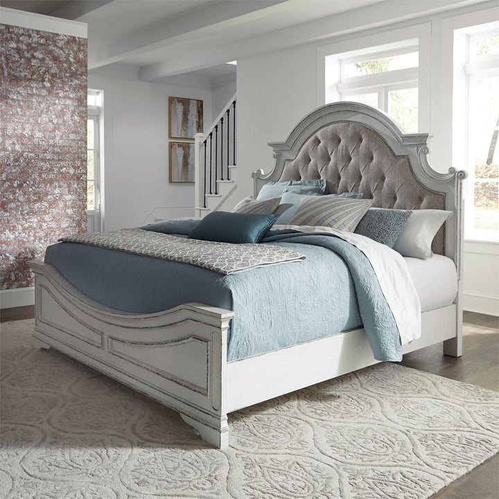 Magnolia Manor Queen Upholstered Bed