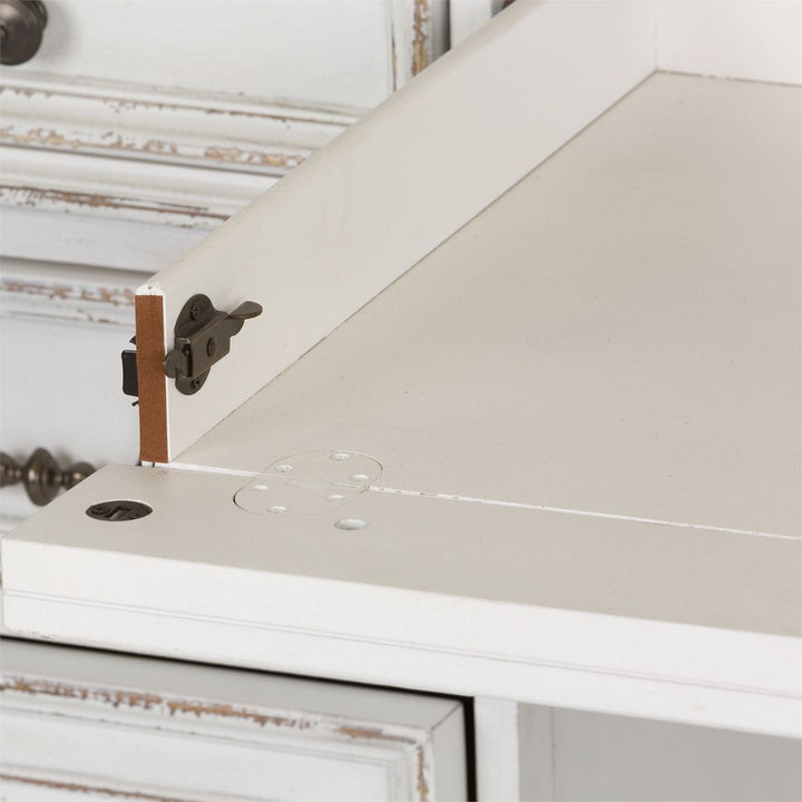 Magnolia Manor Credenza & Hutch