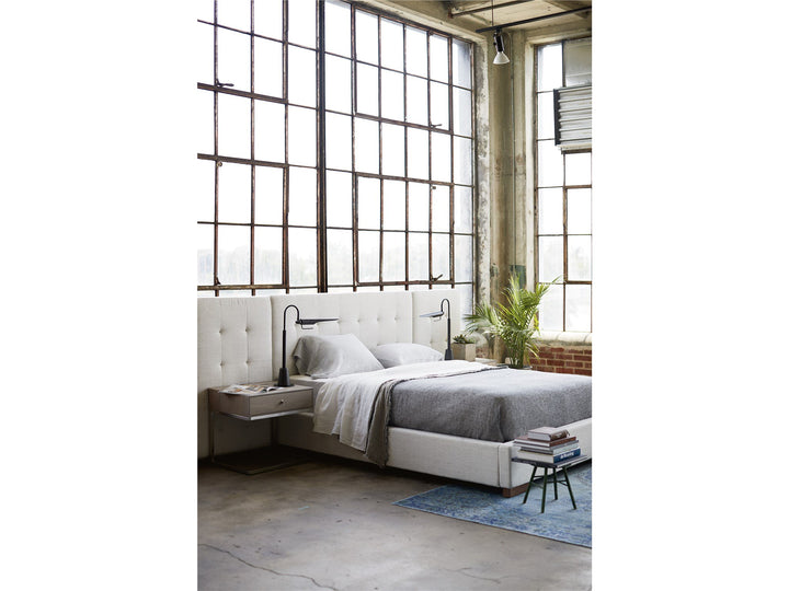 Spaces - Complete Queen Brantley Bed w/Panels