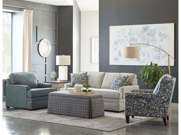9R05 Hallie Sofa