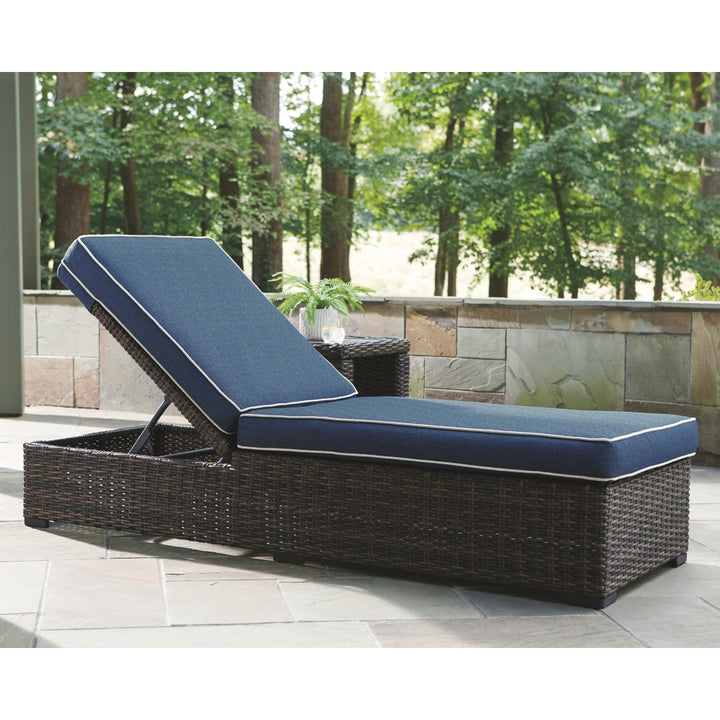 Chaise Lounge with Cushion