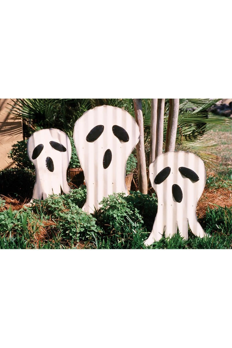 S Of 3 Corrugated Ghosts Yard Art