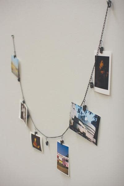 Chain Garland With Twelve Clips