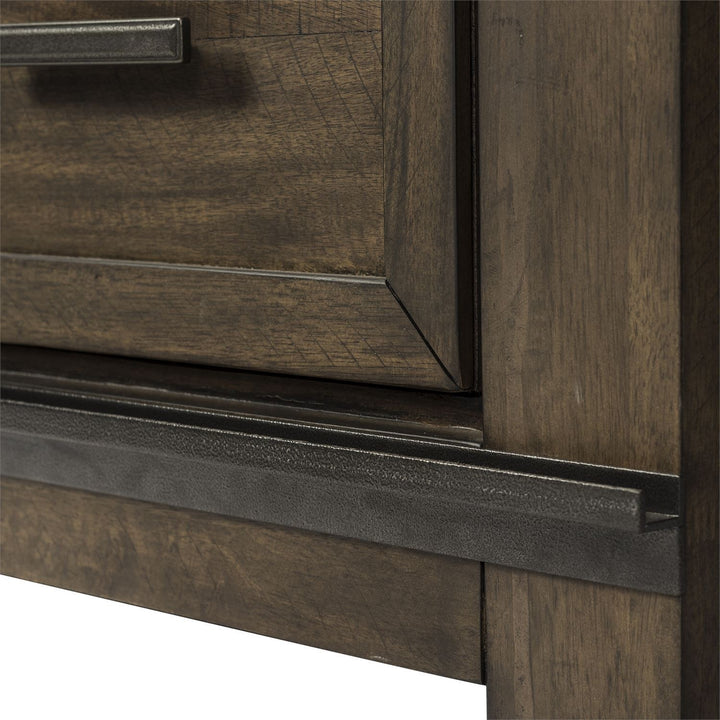 Thornwood Hills Sliding Door Chest