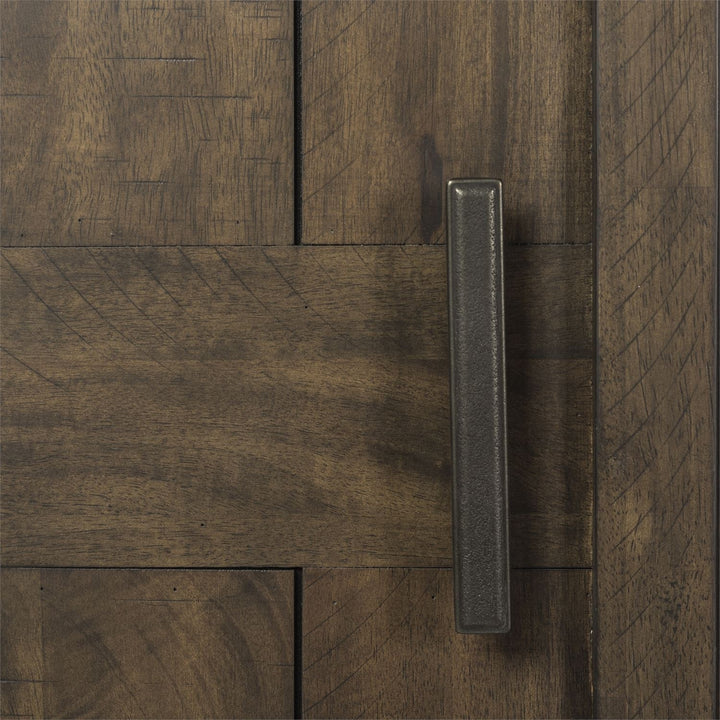 Thornwood Hills Sliding Door Chest